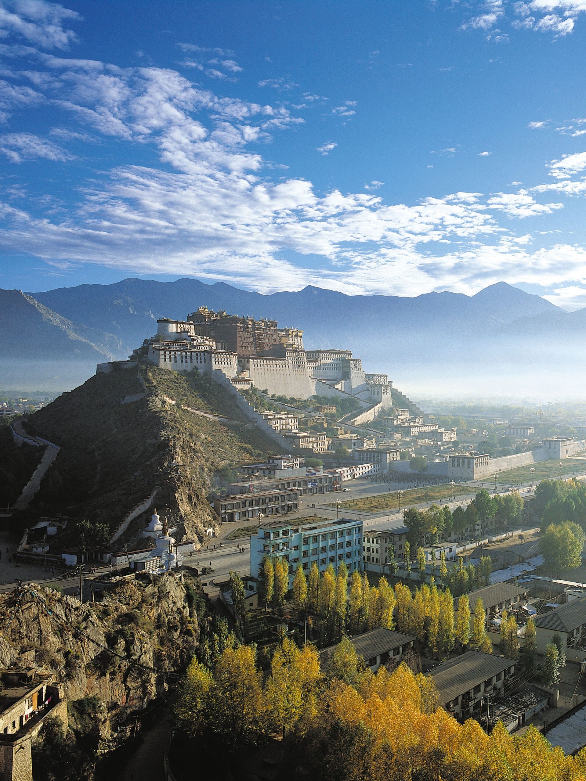 The Dalai Lama s Daring Plot To Trick The Chinese The New Yorker The Dalai Lama s Daring Plot To Trick The Chinese The New Yorker